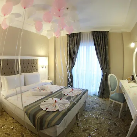 Hotel Luxor Garden 4*