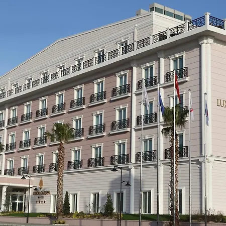 Hotel Luxor Garden 4*